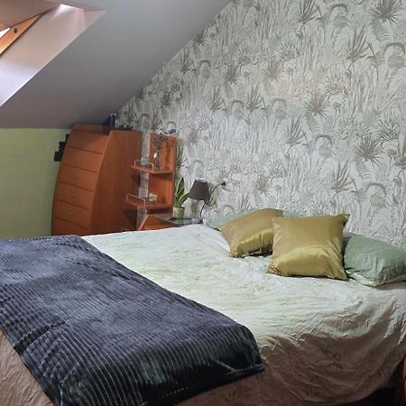 Family Blue Apartment Bueu Bagian luar foto